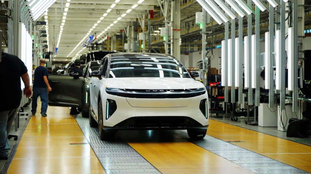 lucid ev growth